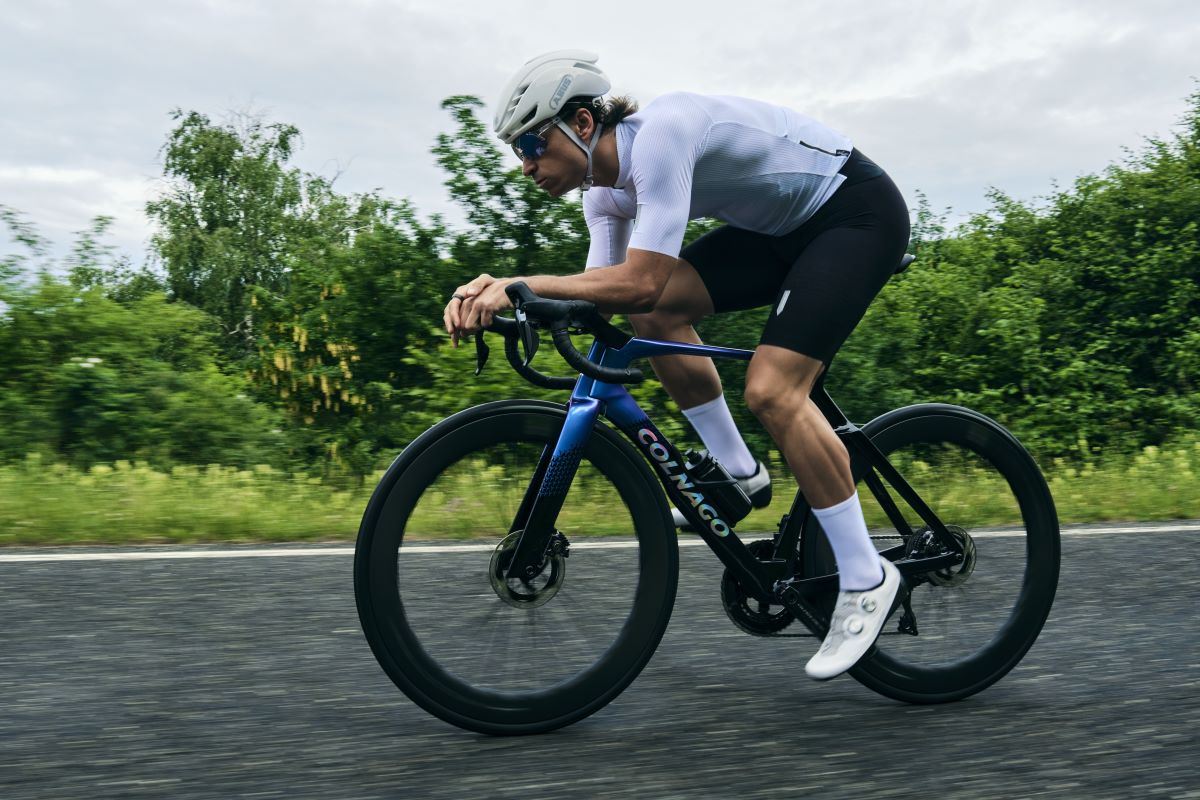 Marca italiana Fulcrum apresenta sua nova Sharq 57 - versão mais alta e com melhor absorção das vibrações